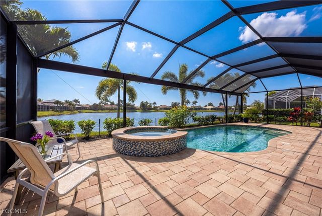 2556 Ashbury CIR, Cape Coral, FL 33991