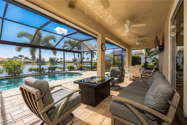 2556 Ashbury CIR, Cape Coral, FL 33991