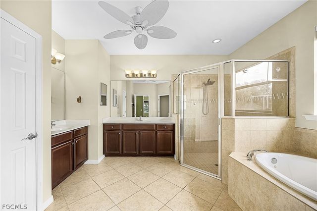 2556 Ashbury CIR, Cape Coral, FL 33991