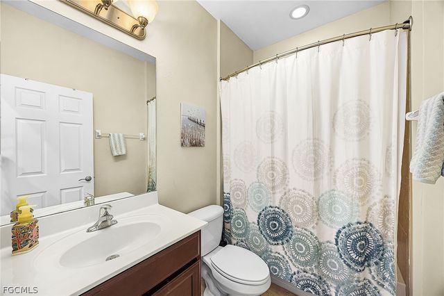 2556 Ashbury CIR, Cape Coral, FL 33991