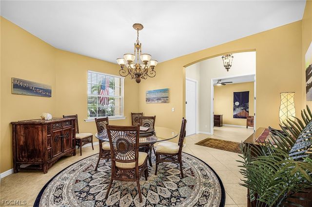 2556 Ashbury CIR, Cape Coral, FL 33991