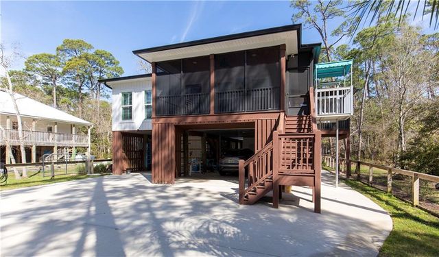 908 Longfellow Place, Dauphin Island, AL 36528