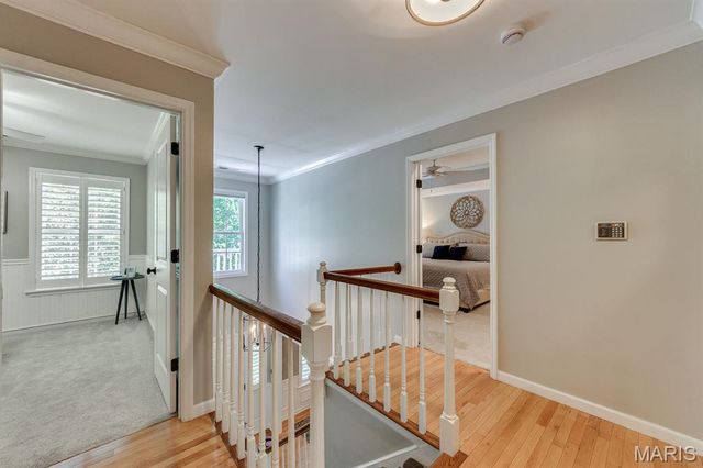 420 Woodview Manor Lane, Kirkwood, MO 63122