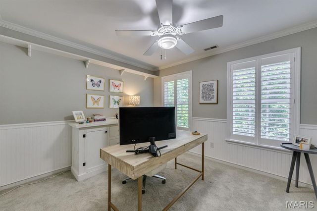 420 Woodview Manor Lane, Kirkwood, MO 63122