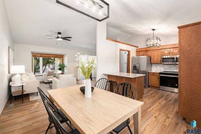 4912 E Brennan Dr Drive, Sioux Falls, SD 57110