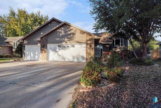 4912 E Brennan Dr Drive, Sioux Falls, SD 57110