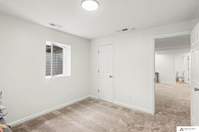 801 S 36th Street, Lincoln, NE 68510