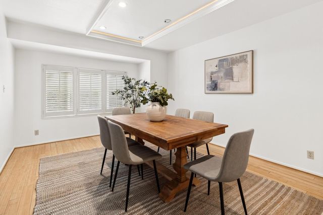 87 Breckenwood Way, Sacramento, CA 95864