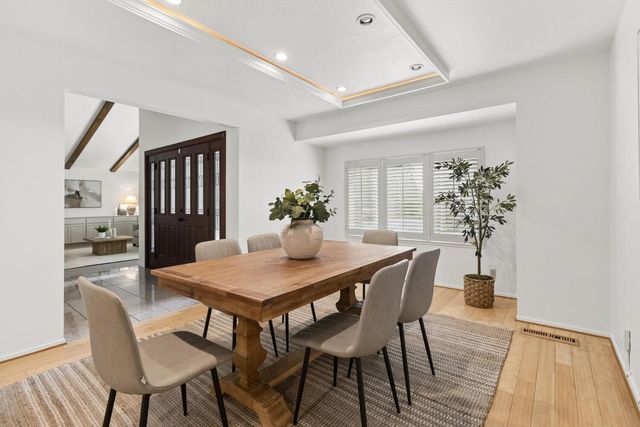 87 Breckenwood Way, Sacramento, CA 95864