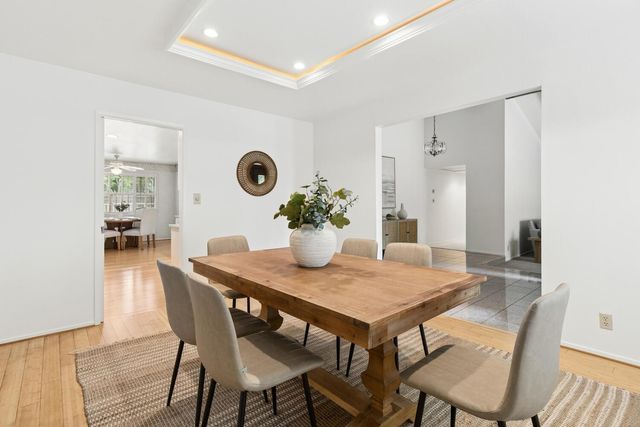 87 Breckenwood Way, Sacramento, CA 95864