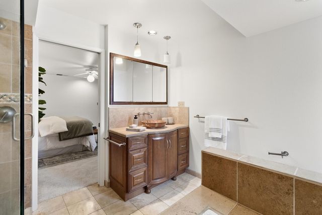 87 Breckenwood Way, Sacramento, CA 95864