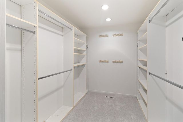 87 Breckenwood Way, Sacramento, CA 95864