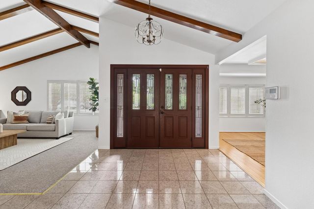 87 Breckenwood Way, Sacramento, CA 95864