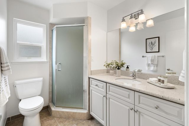 87 Breckenwood Way, Sacramento, CA 95864