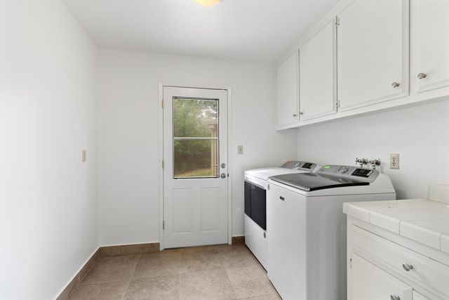 87 Breckenwood Way, Sacramento, CA 95864