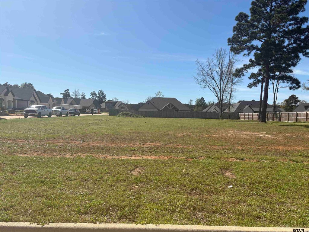 12105 Cotton St., Flint, TX 75762