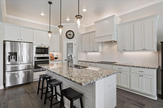 102 Rancho Del Lago Lane, Morgans Point Resort, TX 76513