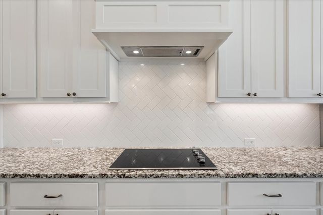 102 Rancho Del Lago Lane, Morgans Point Resort, TX 76513
