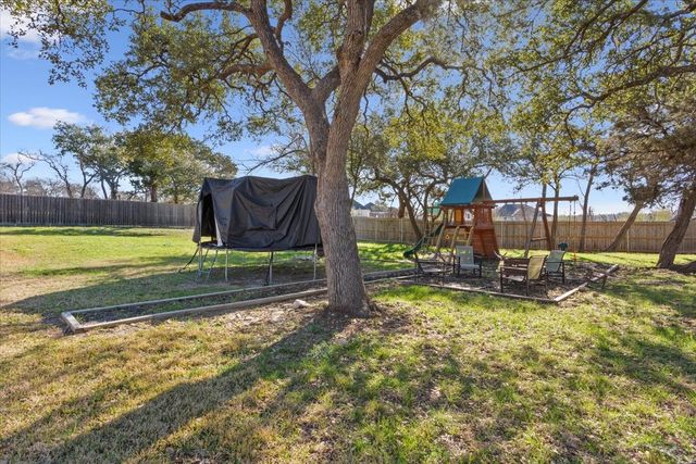 102 Rancho Del Lago Lane, Morgans Point Resort, TX 76513