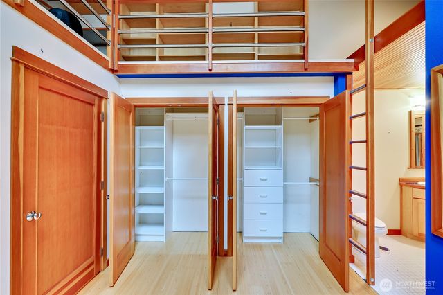 4752 NE Black Swan Lane, Olalla, WA 98359