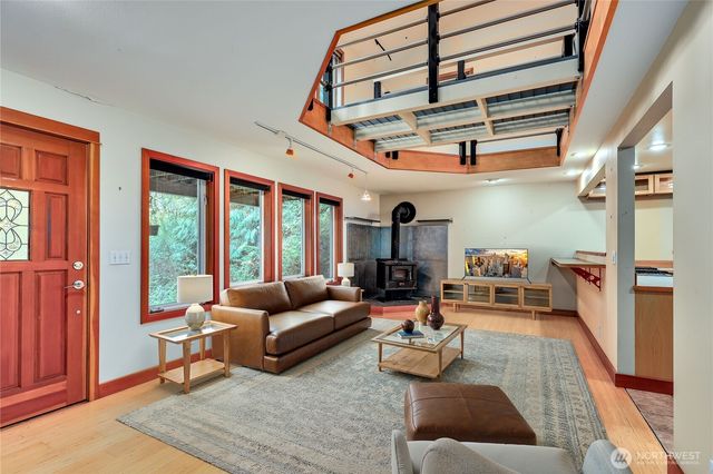 4752 NE Black Swan Lane, Olalla, WA 98359