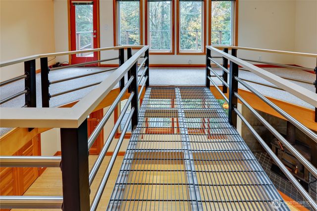 4752 NE Black Swan Lane, Olalla, WA 98359