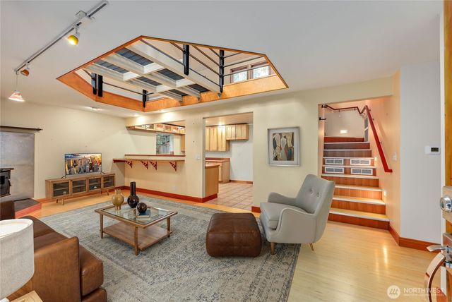 4752 NE Black Swan Lane, Olalla, WA 98359