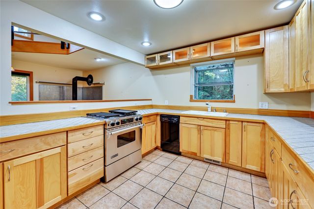 4752 NE Black Swan Lane, Olalla, WA 98359