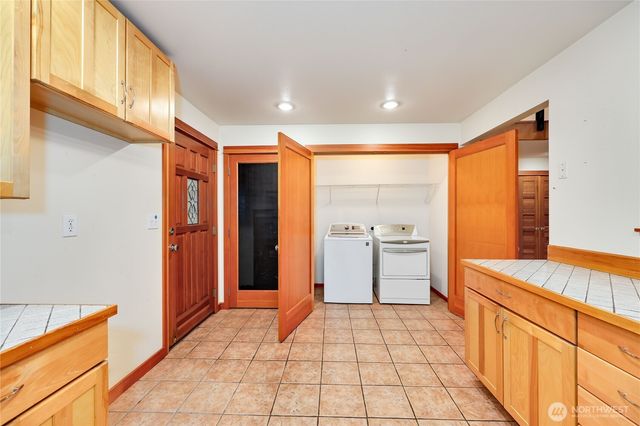 4752 NE Black Swan Lane, Olalla, WA 98359