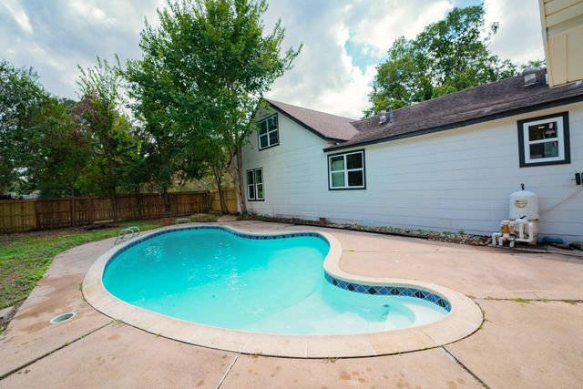 2145 16th Street, Hempstead, TX 77445