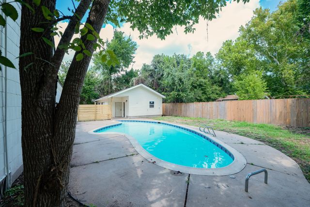 2145 16th Street, Hempstead, TX 77445