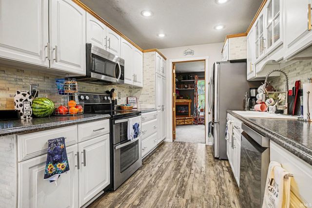 7285 W 350 N, Shipshewana, IN 46565