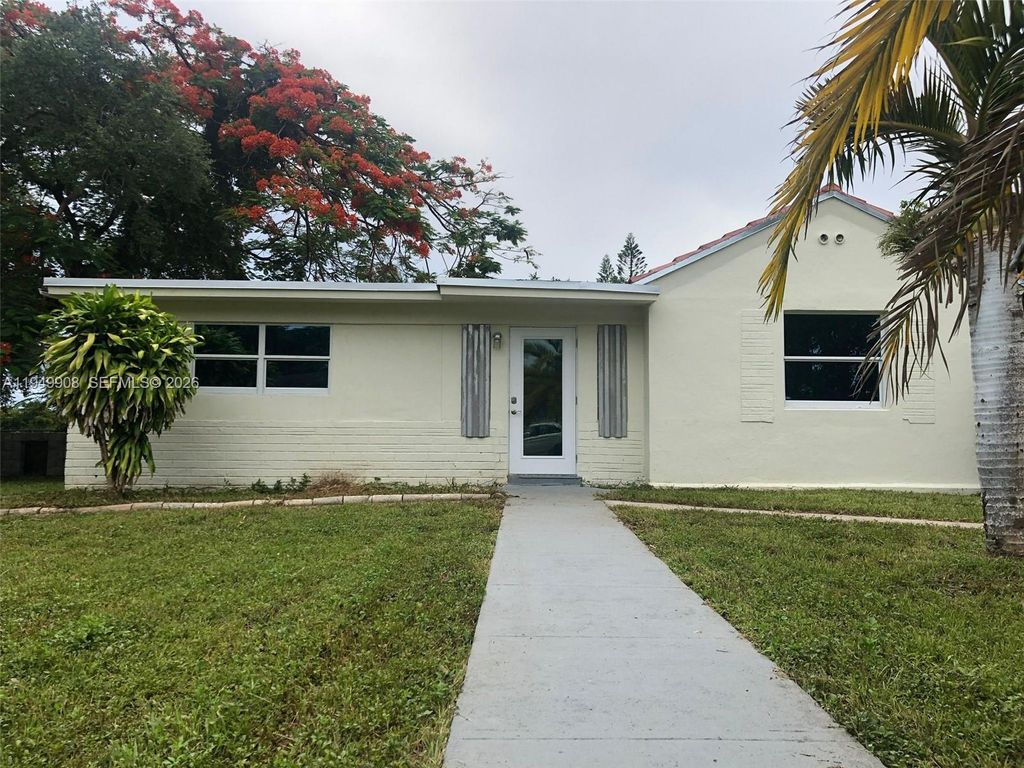 8000 NW 12th Pl, Miami, FL 33147
