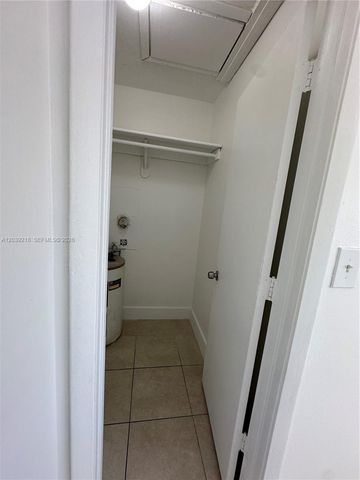 101 NE 41st St G117, Oakland Park, FL 33334