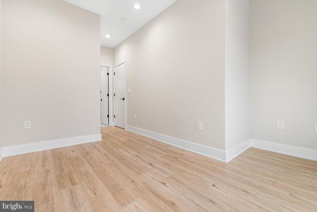 2067 E BIRCH ST, Philadelphia, PA 19134