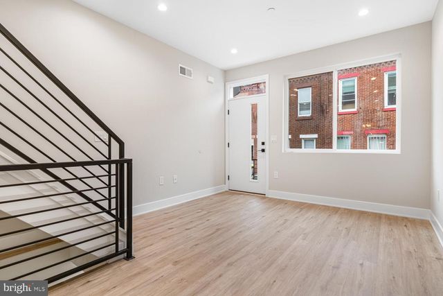 2067 E BIRCH ST, Philadelphia, PA 19134