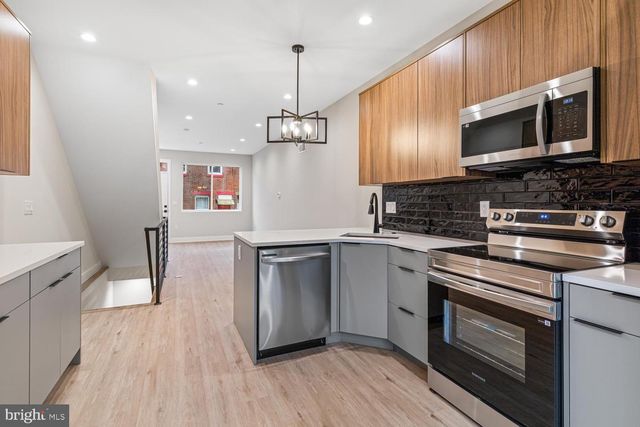 2067 E BIRCH ST, Philadelphia, PA 19134