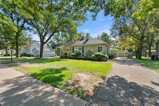 1411 W 4th Avenue, Corsicana, TX 75110