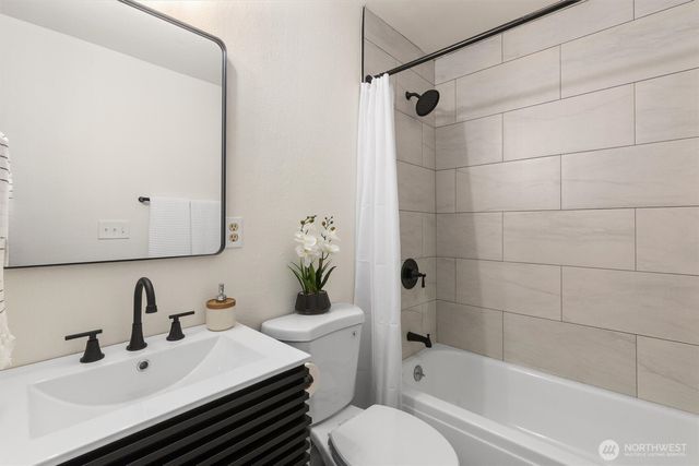 4915 144th Dr SE, Snohomish, WA 98290