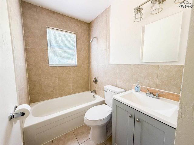105 JAMES DRIVE, Iowa Park, TX 76367