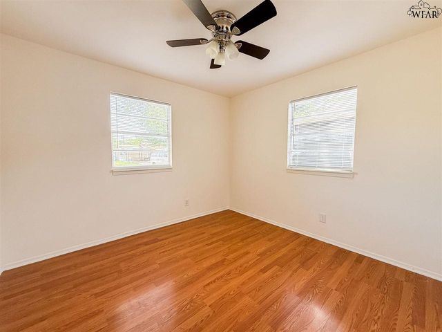 105 JAMES DRIVE, Iowa Park, TX 76367
