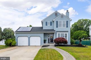 515 CAMPUS DR, Williamstown, NJ 08094