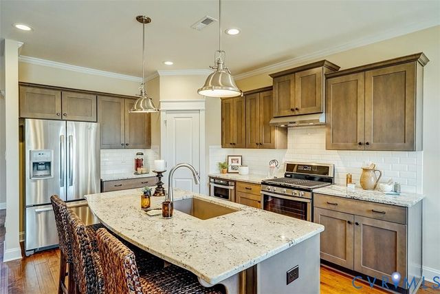 7822 Dandridge Dr, Quinton, VA 23141