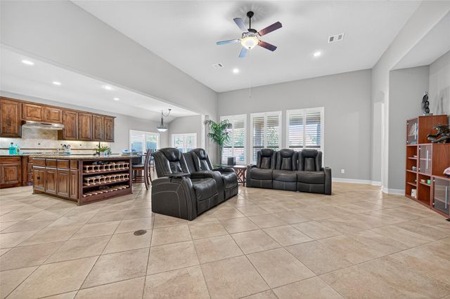 13123 Parc Lake Edge Drive, Cypress, TX 77429