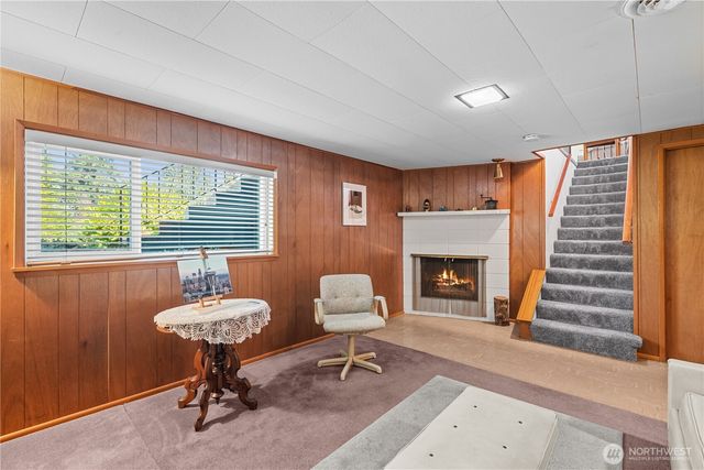 1040 Rosewood Lane, Fircrest, WA 98466