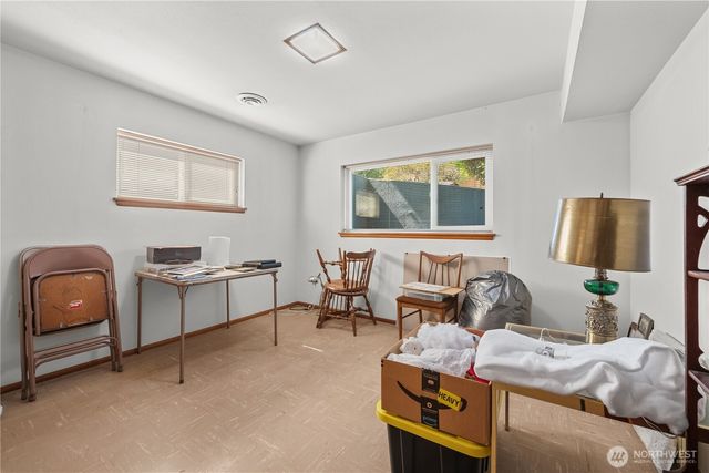 1040 Rosewood Lane, Fircrest, WA 98466