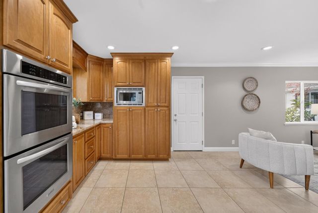 10155 Western Drive, Cupertino, CA 95014