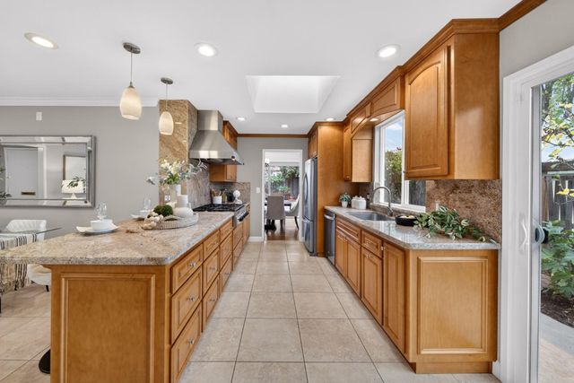 10155 Western Drive, Cupertino, CA 95014