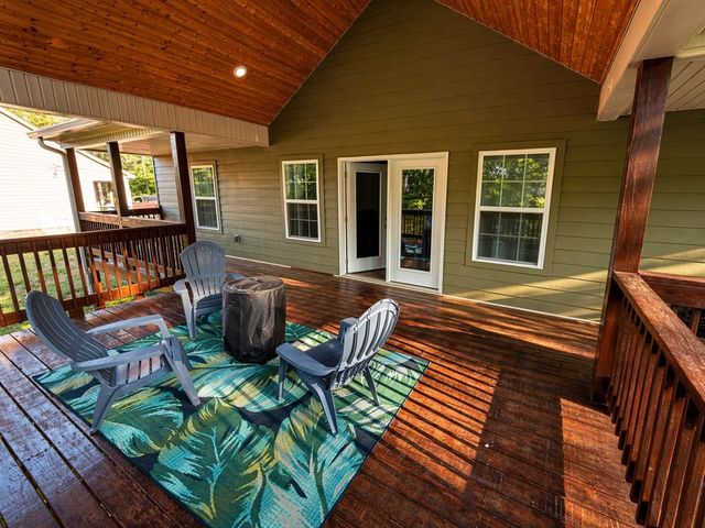 225 Antler Dr, Smithville, TN 37166
