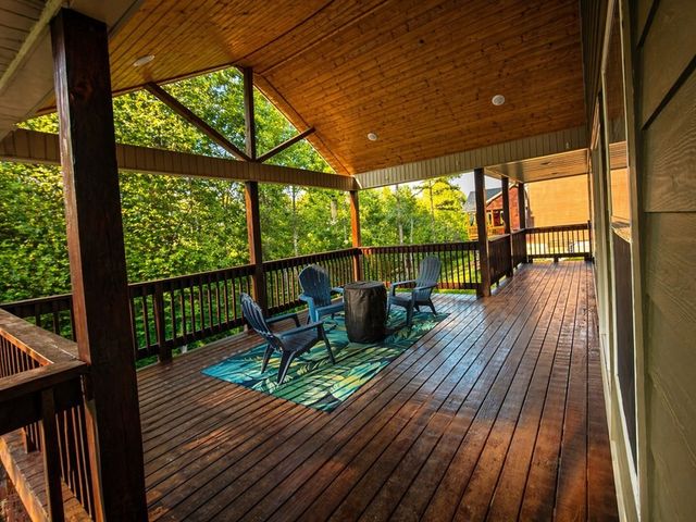 225 Antler Dr, Smithville, TN 37166